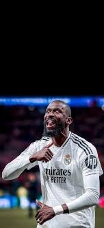 陈盈骏真自律！打完潜力赛又加练三分，渴望回归赛季初的巅峰状态